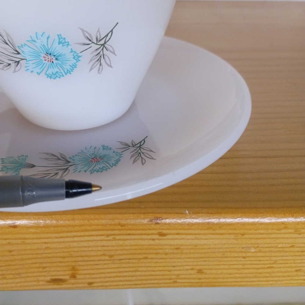 Vintage Fire King Bonnie Blue Carnation 5 Flower Teacup Cups‎ & 3 Saucers - Picture 8 of 15